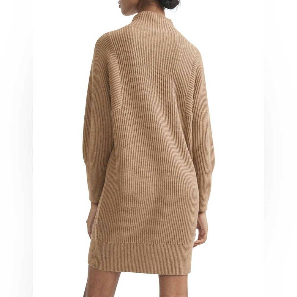 Beautiful Women's Tan Long Sleeve Sweater Dress Size Medium